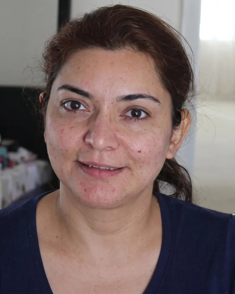 Before makeup - Walima - red and gold