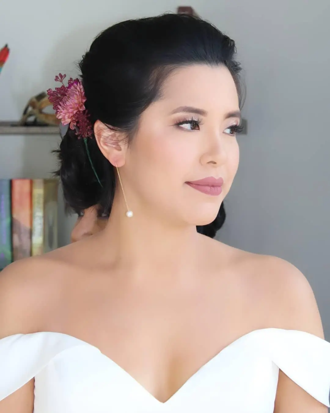 Bridal hair set by Bridal Art Studio